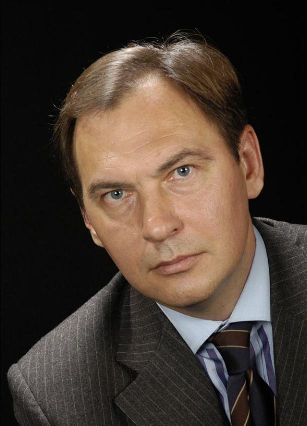 Dr. Dimitri Naumov